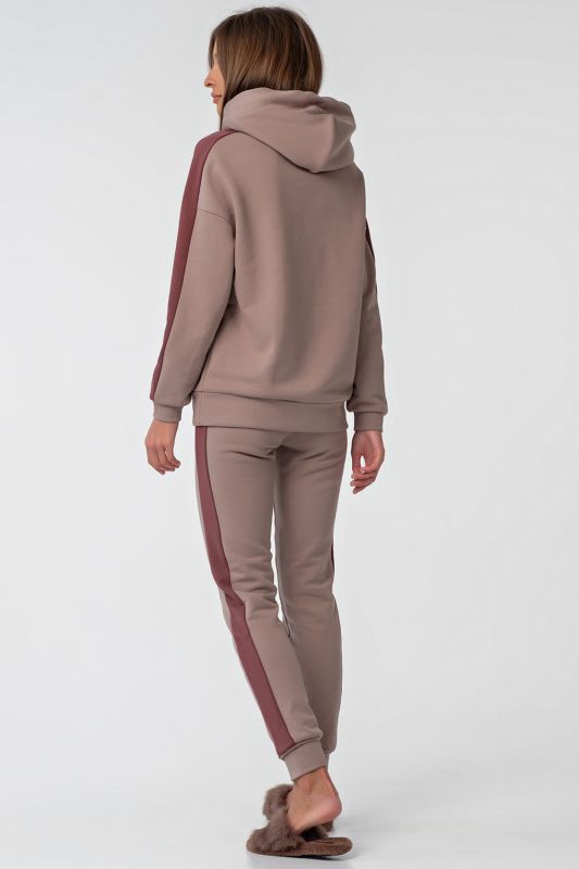 Warm sports suit with hood made of cotton beige