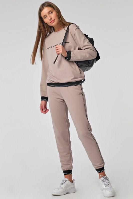 Beige fouter knit sporty sweatsuit