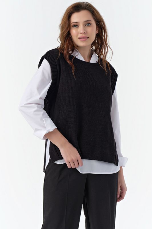 Asymmetric knitted over-size vest with slits on the sides black