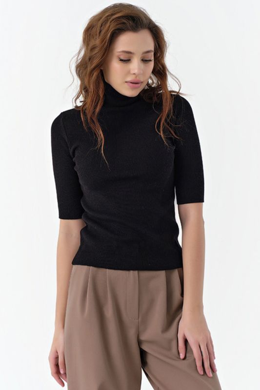 Knitted tight neck sweater black