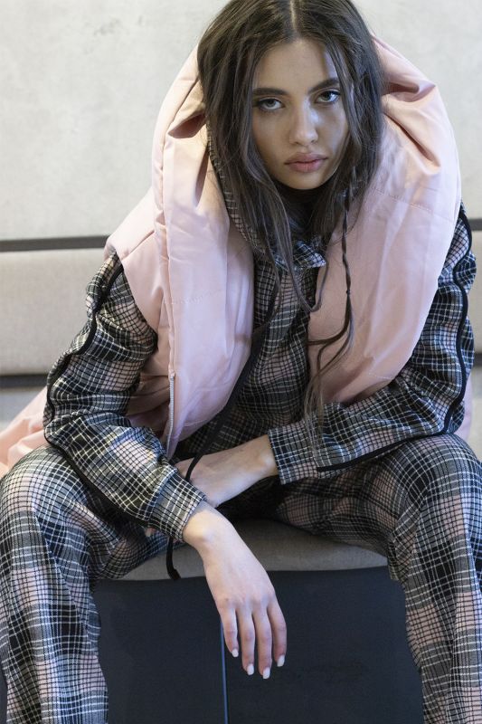 Casual oversize suit with plaid hoodie