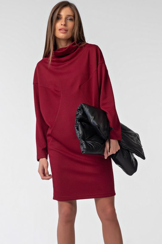 Warm dress with bat sleeve burgundy