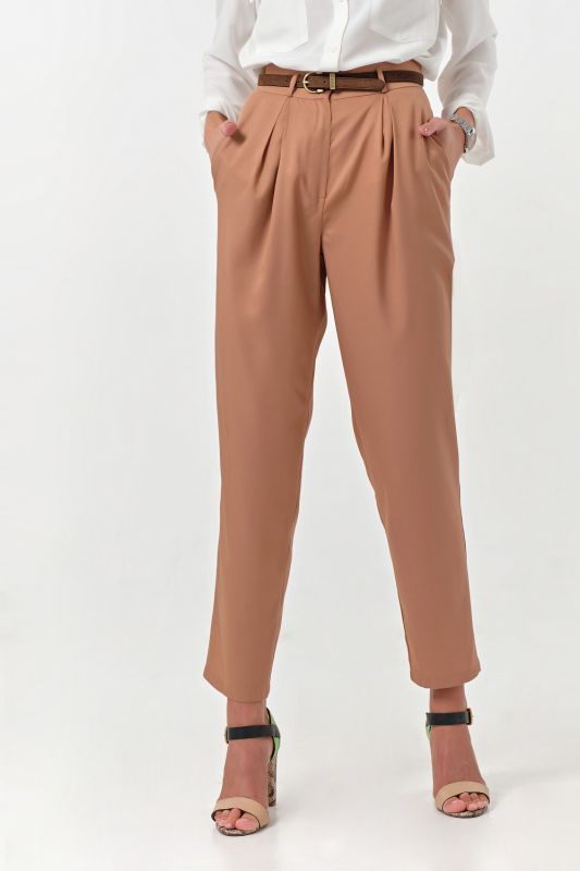 Summer loose pants with pleats beige