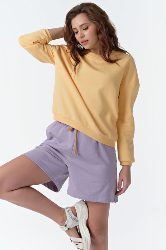 Yellow-lilac cotton knitted suit with futer shorts