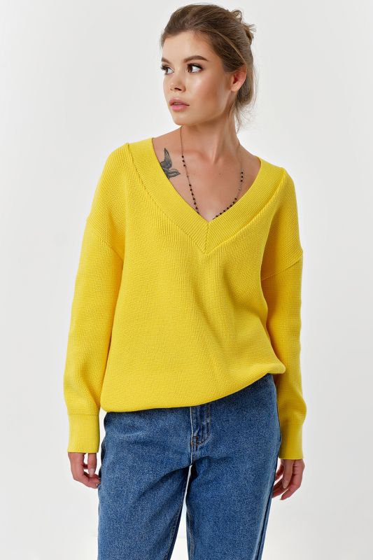 Free silhouette sweater with v-neck yellow