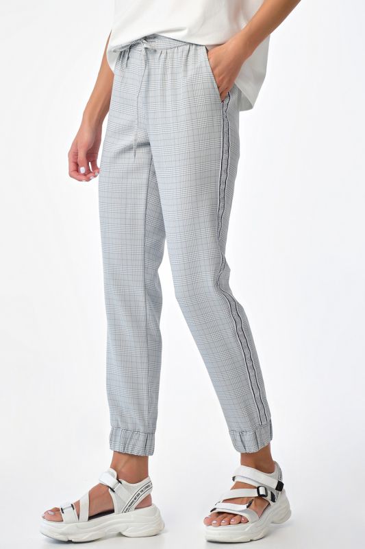 Joggers with checkered stripes gray