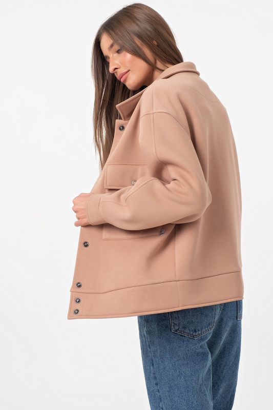 Warm knitted bomber with pockets beige