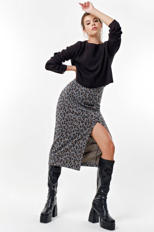 Skirt from dense knitted fabric leopard on gray