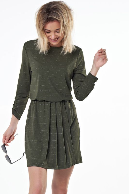 Short knitted dress with stripes on green