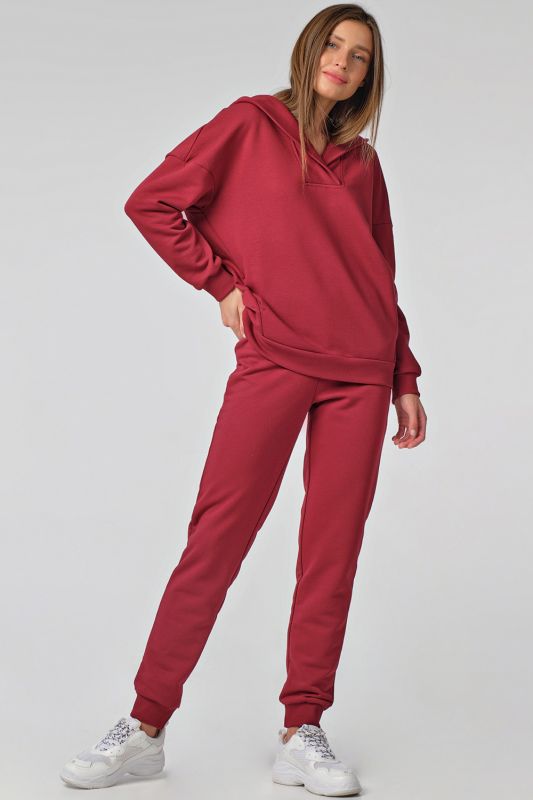 Sporty knitted cotton hooded sweatsuit in burgundy