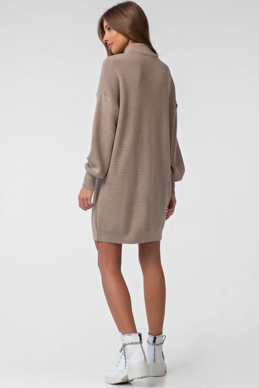 Beige loose knitted dress