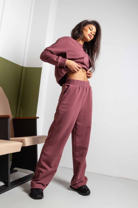 Sporty knitted suit with wide futer pants lingonberryberry