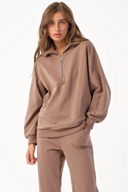 Oversize sports suit with mocha jersey pants