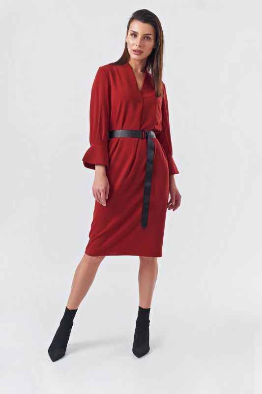 Casual straight dress with v-neck burgundy