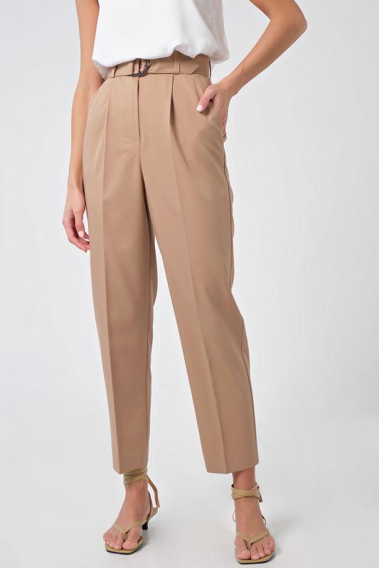 Classic pants shortened straight pants beige