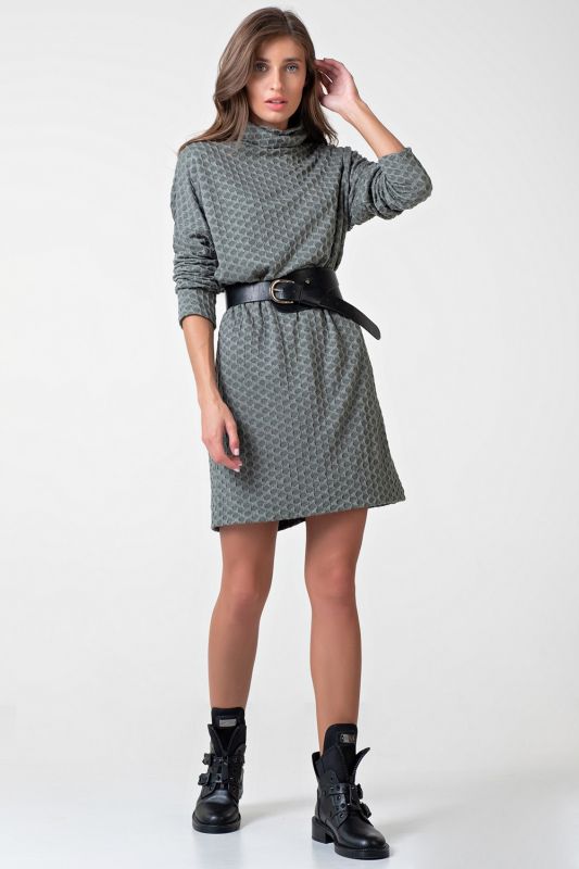 Short textured dress made of light green knitted fabric