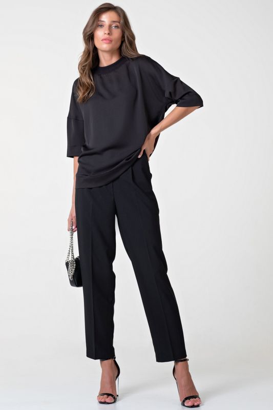 Straight office blouse with wide sleeve black