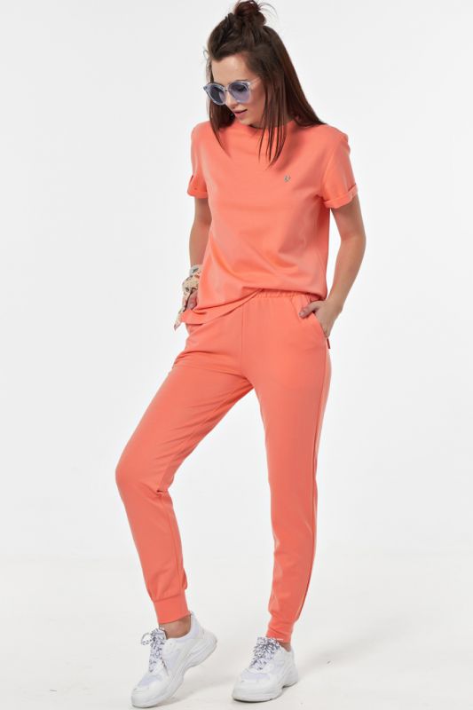 Lightweight knitted suit with T-shirt and pants, salmon