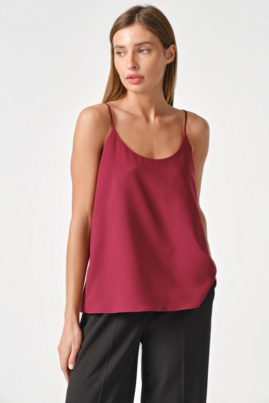 Free top with thin straps burgundy