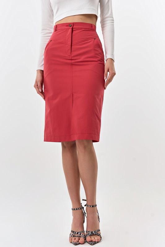 Straight silhouette skirt with denim style in red