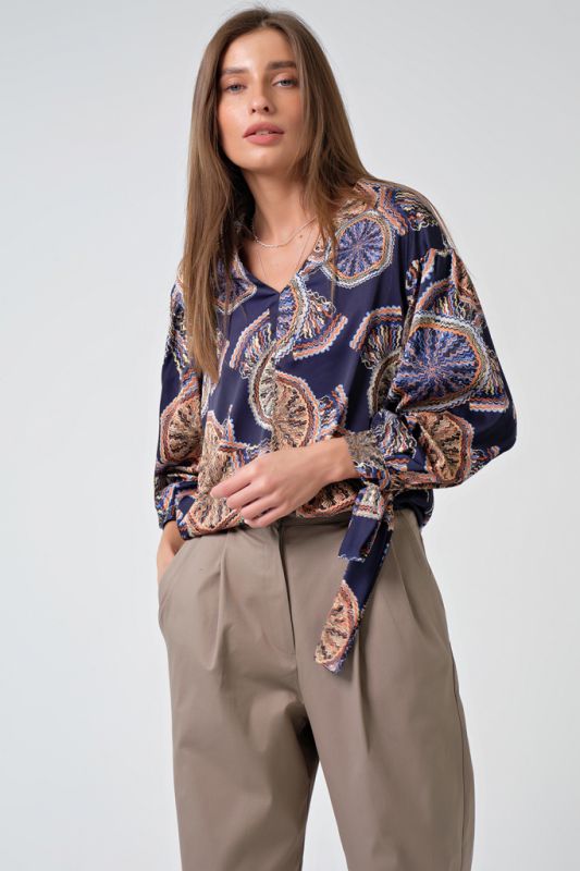 Loose satin blouse with print on blue