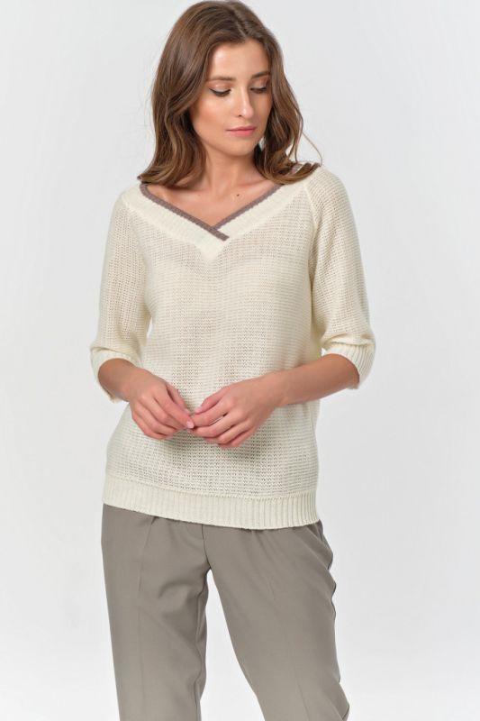 Pullover knitted short with v-neck Milk color