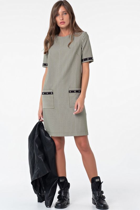 Dress casual straight striped dress on khaki