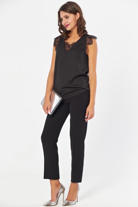 Basic straight top with lace black