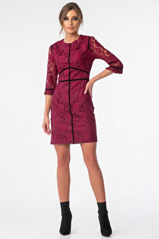 Short sleeved fitted lace dress with berry sleeves