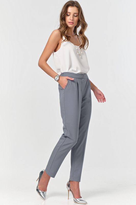 Tapered pants with arrows in gray