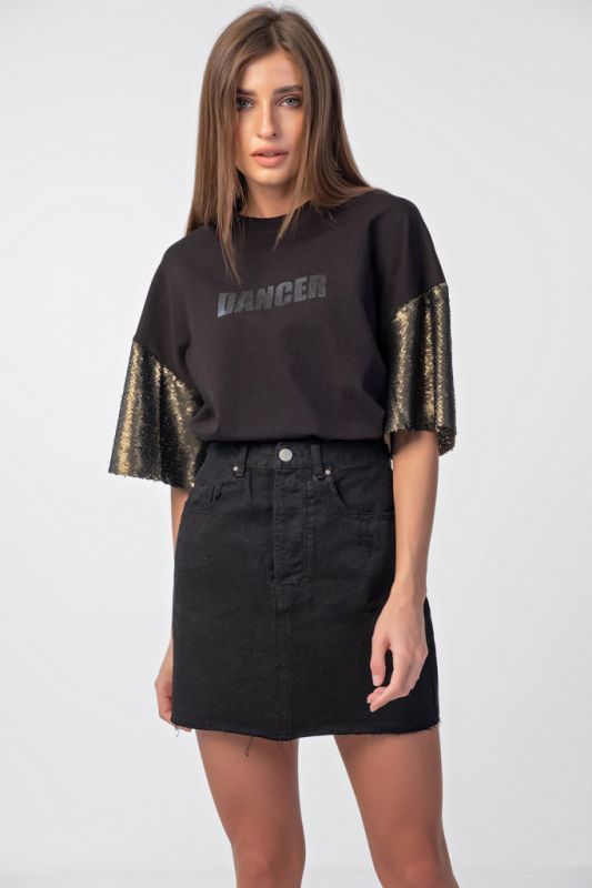 Oversize T-shirt with green sequins