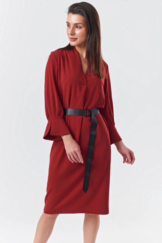 Casual straight dress with v-neck burgundy