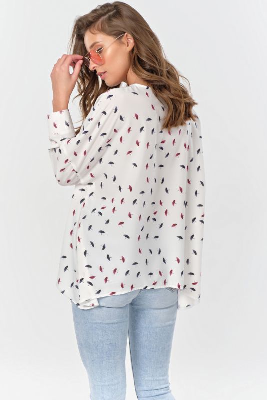 Free buttoned blouse with print on white