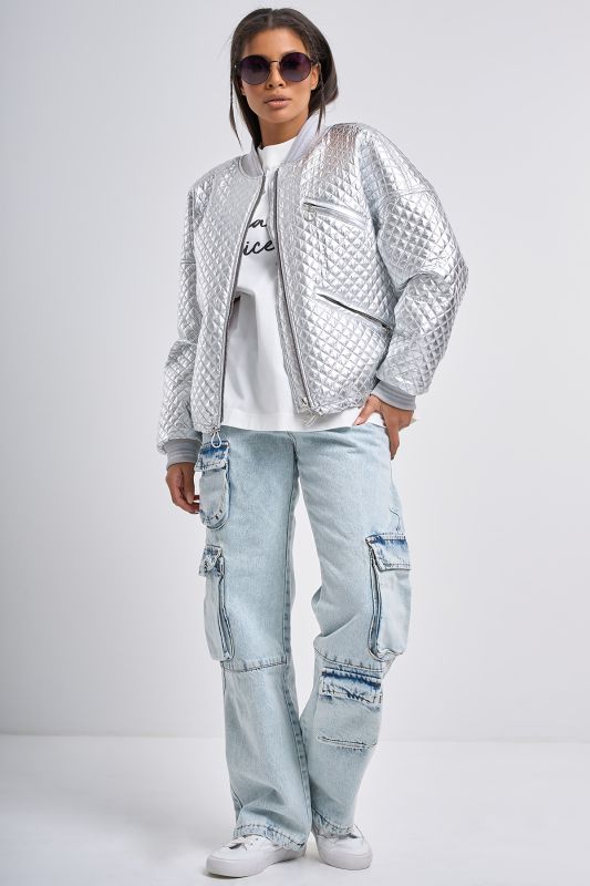 Short bomber made of quilted jacket fabric silver