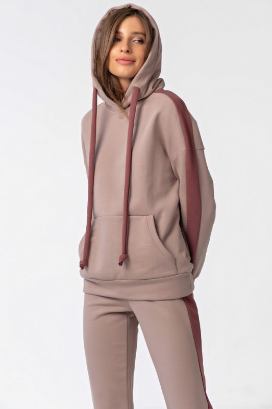 Warm sports suit with hood made of cotton beige