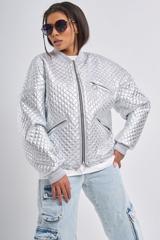 Short bomber made of quilted jacket fabric silver