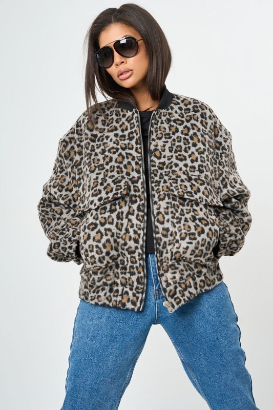 Leopard bomber made of wool overcoat with insulated lining