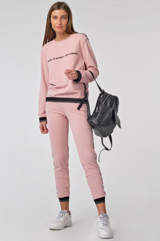 Sporty jersey knitted suit made of fouter pink