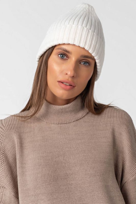 Knitted beanie hat with lapel milky