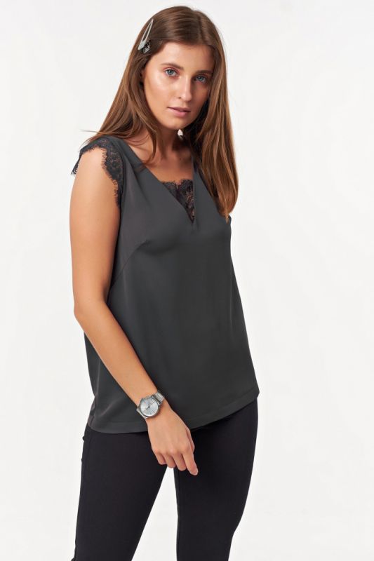 Basic straight top with graphite lace