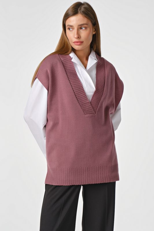 Oversize knitted vest with slits in pale lilac