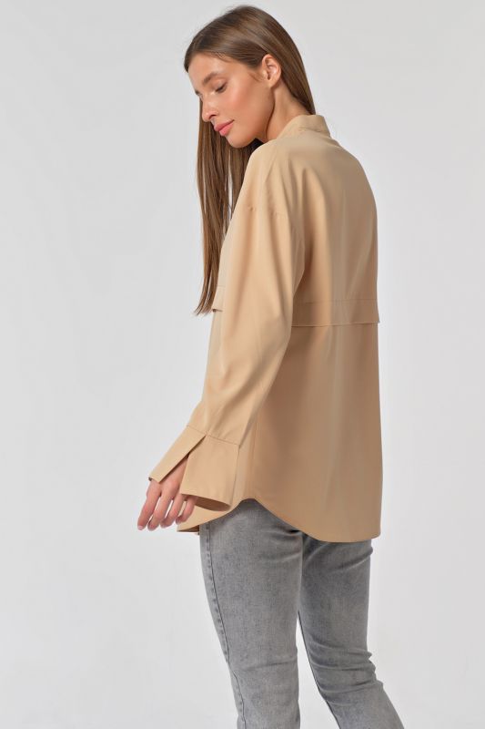 Tight button down shirt in beige