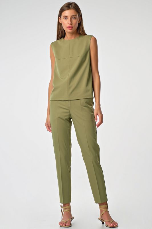 Summer pantsuit with top olive