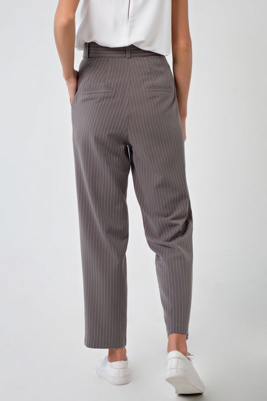 Classic shortened straight pants with white stripe on gray