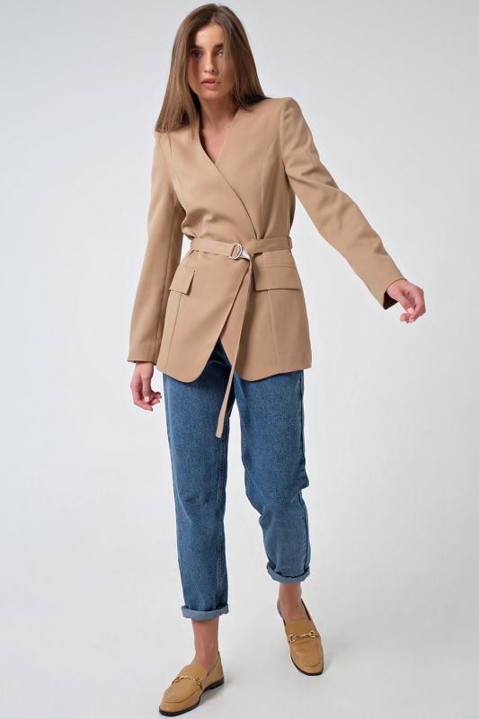 Long fitted jacket with belt beige