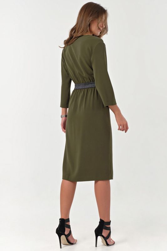 Casual fitted dress with elastic band on waist in green