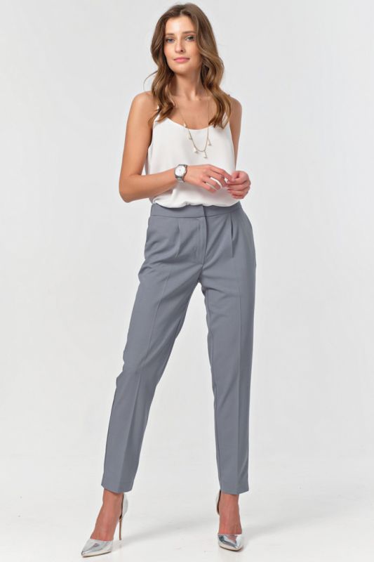 Tapered pants with arrows in gray