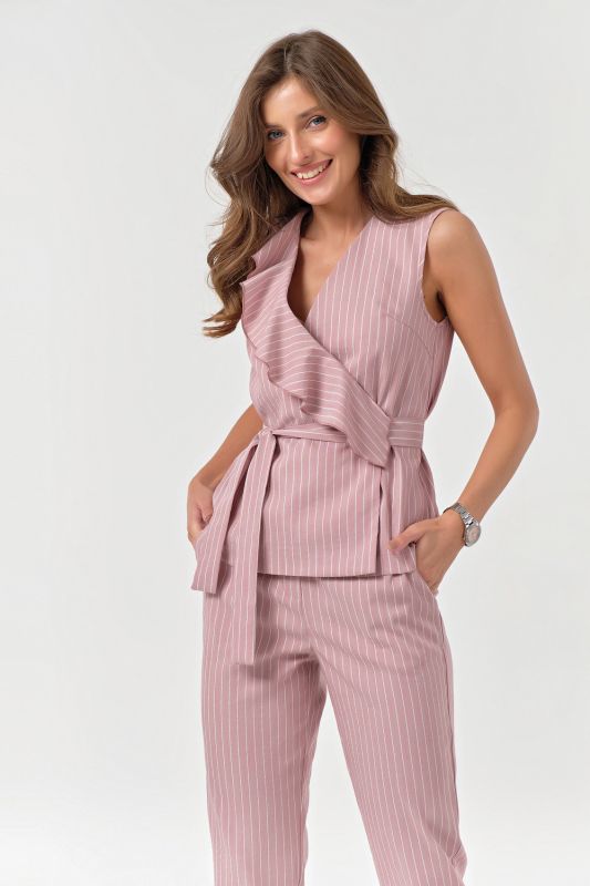 Summer pant suit with striped blouse on pink