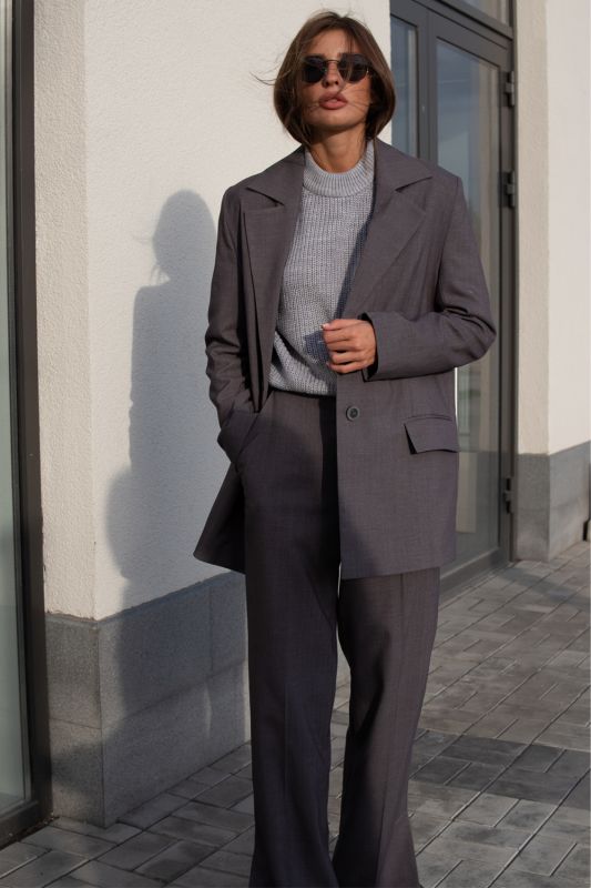 Classic trouser suit gray