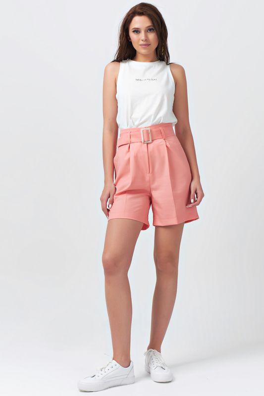 Classic summer shorts in coral